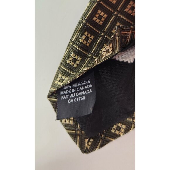 56" Gold Carlo Visconti Tie 100% Silk Made In Canada - Picture 6 of 6